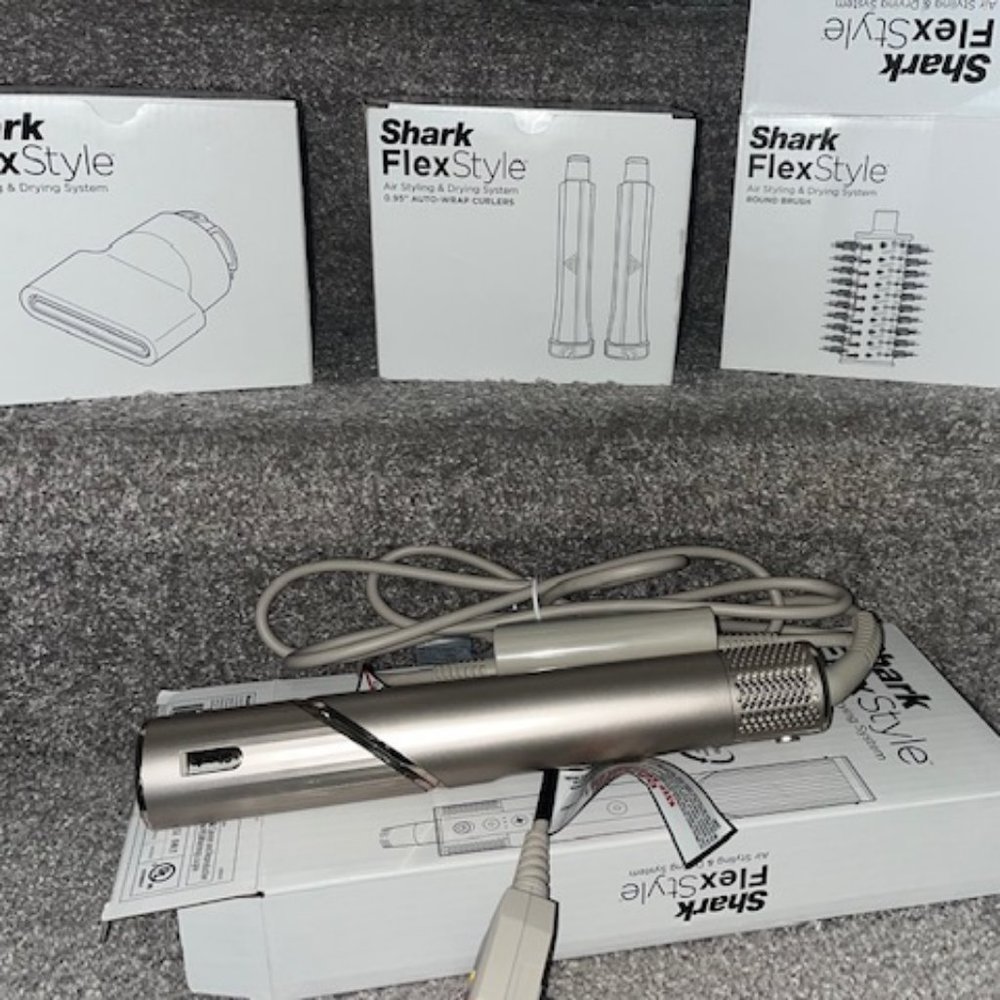 SHARK FLEXSTYLE Air Styling & Drying System WITH 3 ATTACHMENTS (AS PICTURED)